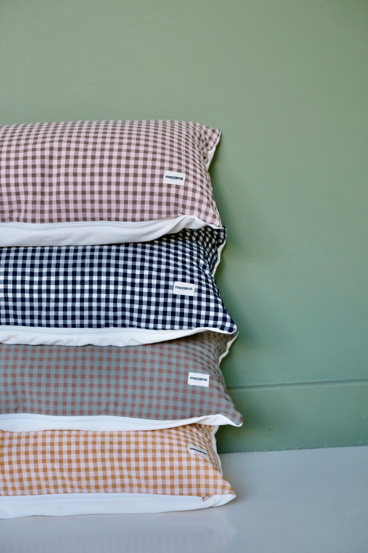 Vichy Réglisse +One Cushion