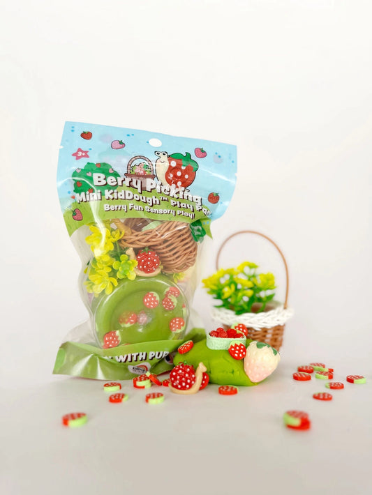 Mini Berry-Picking Play Pack