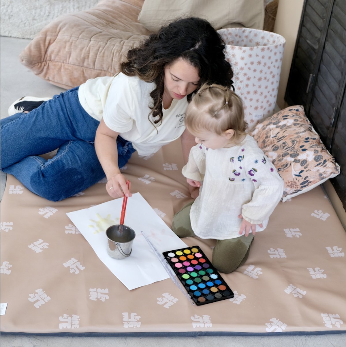 waterproof slip-on cover for DIY baby and children's playmat, waterproof beige playground print