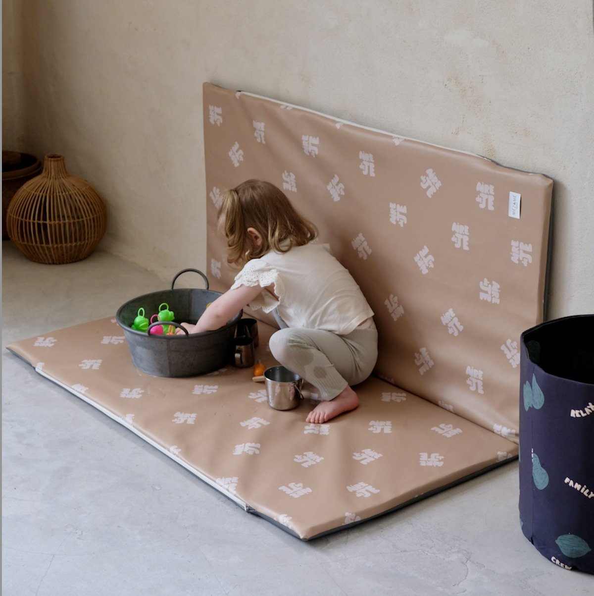 waterproof cover for baby and child waterproof play and activity mat printed beige playground 