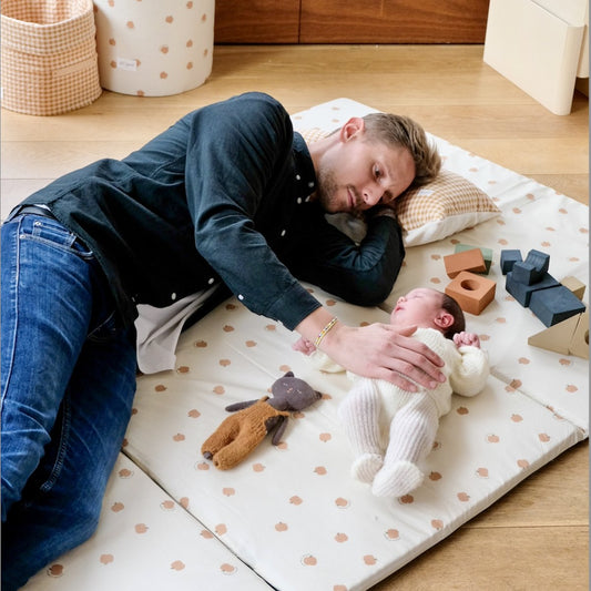 housse tapis d eveil motricite et jeux bebe enfant motif pomme d'amour 