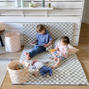Große Verlängerung Spiel- und Krabbelmatte Motorik Baby Kind grünes Schachbrettmuster
