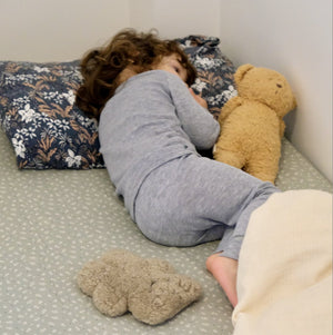 soft jersey fitted sheet for babies and children in Sauge