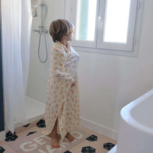maxi muslin towel