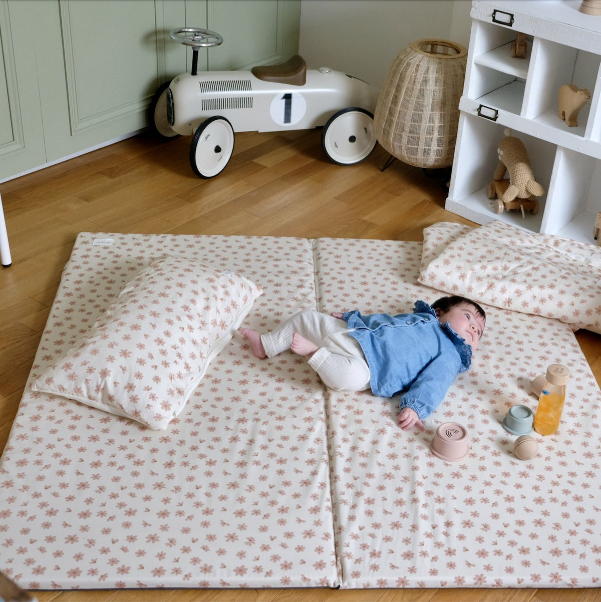 floral cushion for children and adults 
