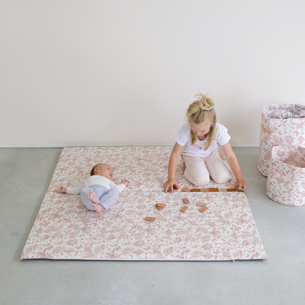 tapis d eveil motricite et jeux bebe enfant collaboration tartine&chocolat coloris rose