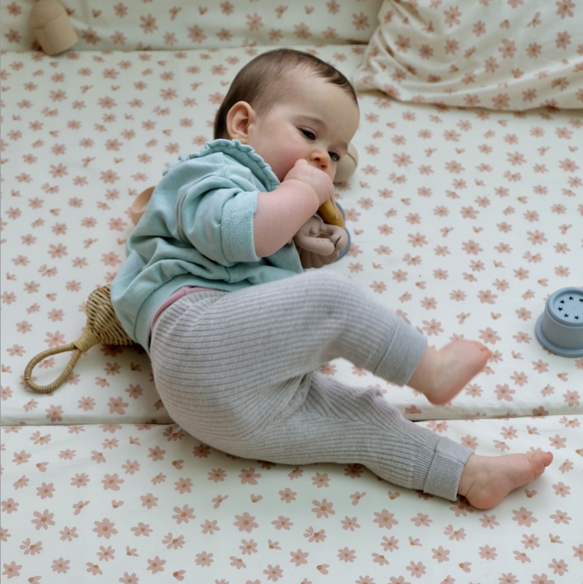 tapis d'eveil  grand format bébé enfant fleuri 