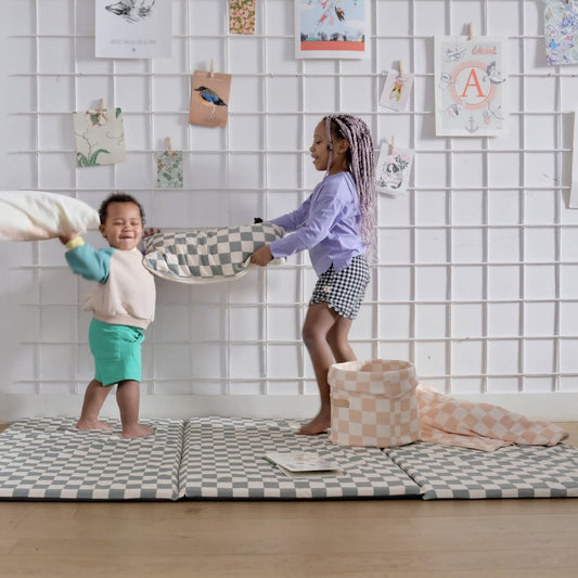 tapis d eveil  et jeux bebe enfant grand format XXL imprime damier vert