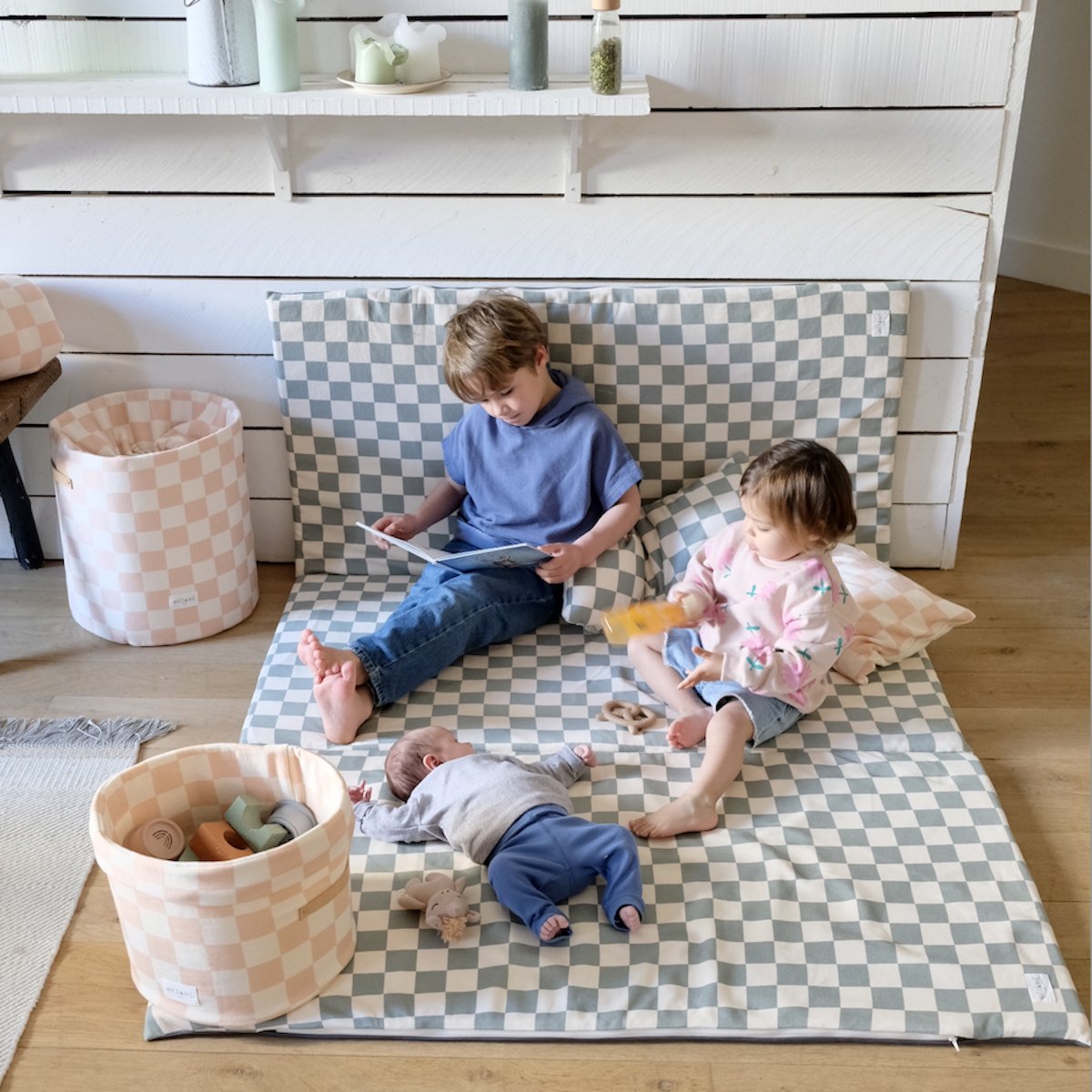 tapis jeux bebe enfant grand format XXL imprime damier vert