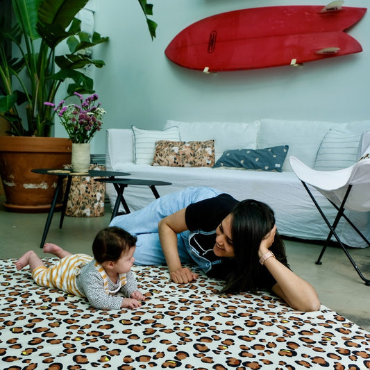 tapis motricite grand format imprime leopard