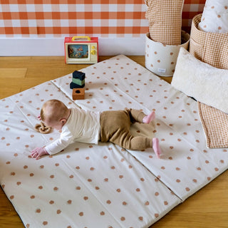 tapis d eveil  et jeux bebe enfant motif pomme d'amour 