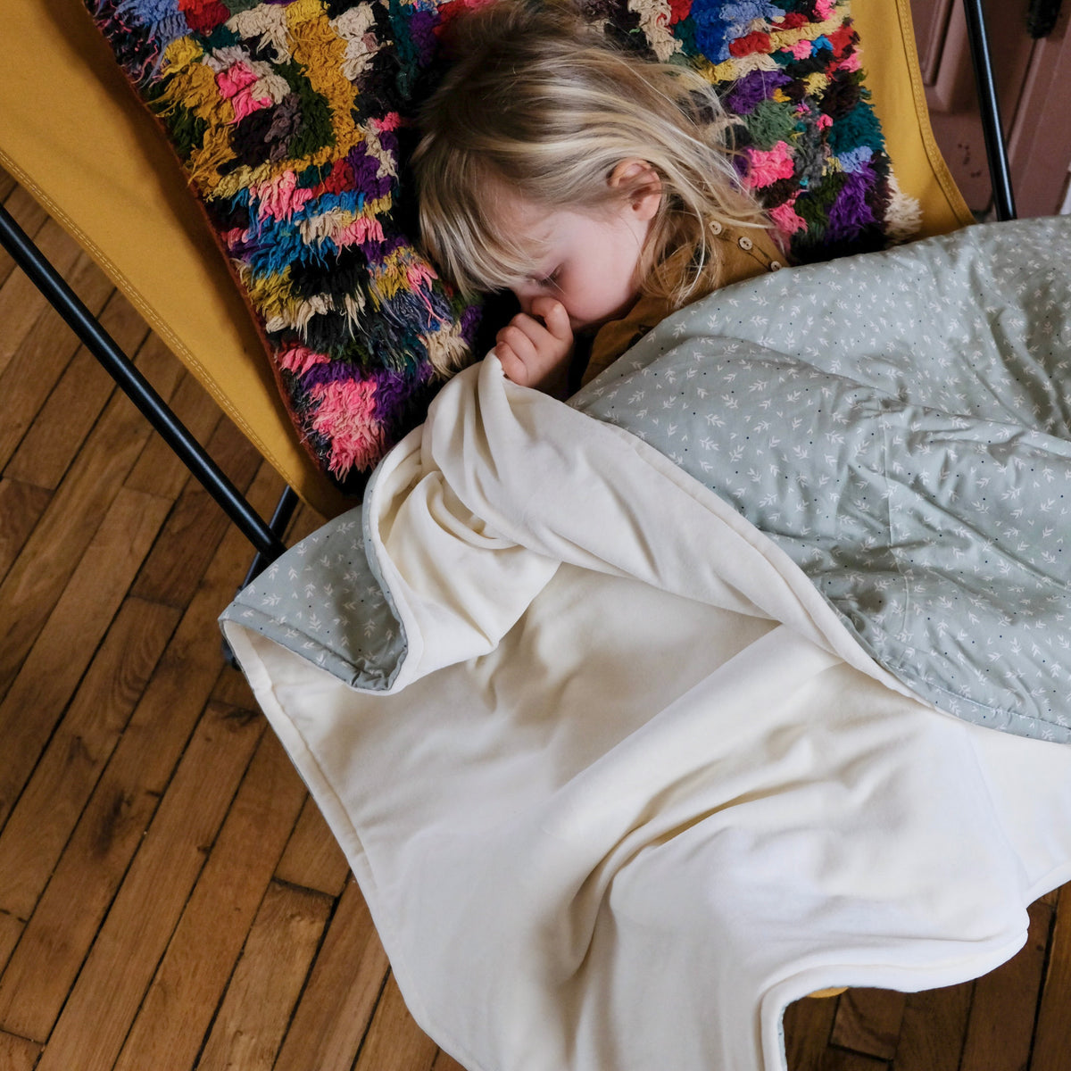 maxi soft and warm blanket for children and parents in pastel sage colour