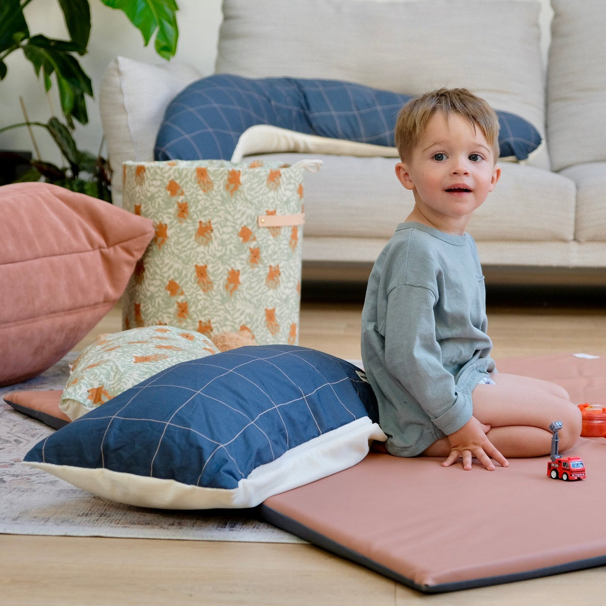 Grid +One Cushion