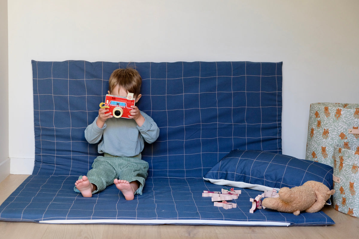 Grid +One Cushion