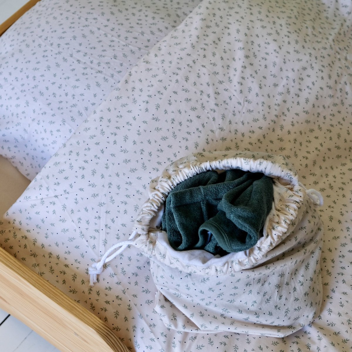 Bettwäsche-Set Jersey rundum bequem perfekter Schlaf Cueillette Milk Beutel Pyjama