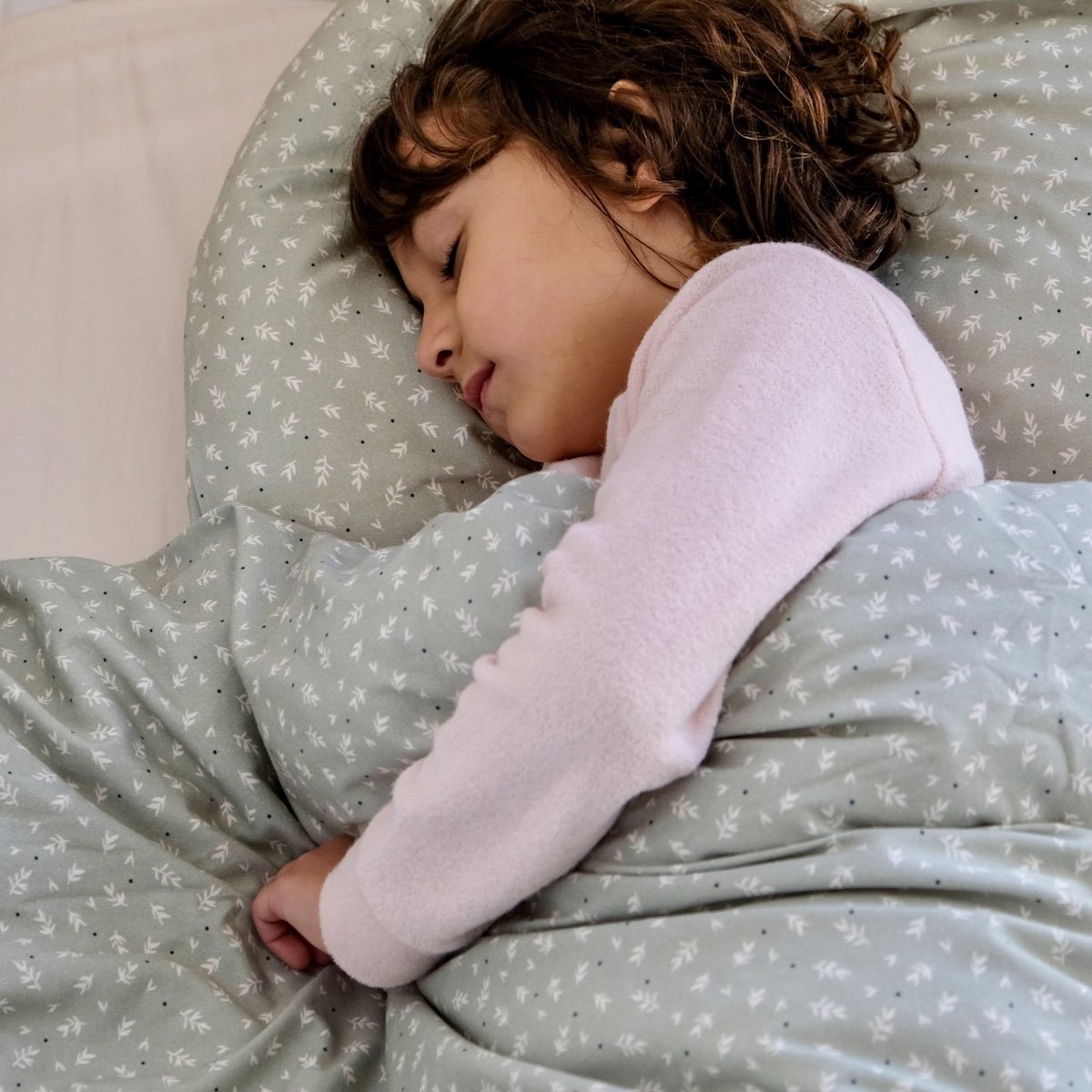 Bettwäsche-Set für Babys und Kinder aus kuschelig weichem Jersey in Salbeigrün