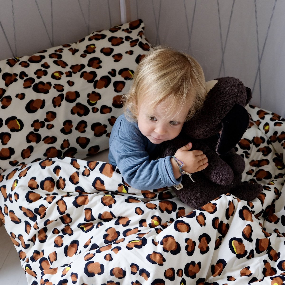 parure linge de lit jersey enfant bébé motif léopard